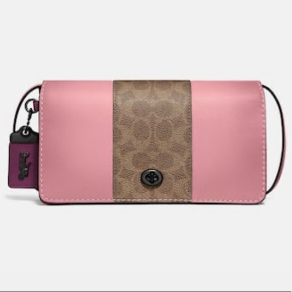 Coach Dinky - Picture 1 of 12